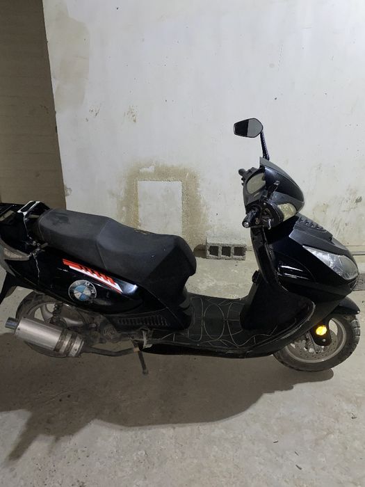 Skuter holati yaxshi sotiladi texpasport raqam bor