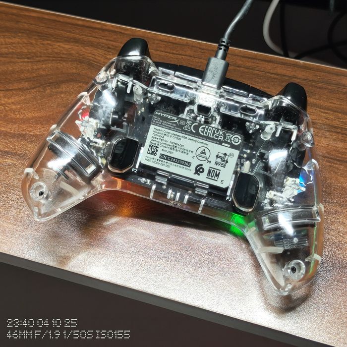 HyperX Clutch Xbox контроллер