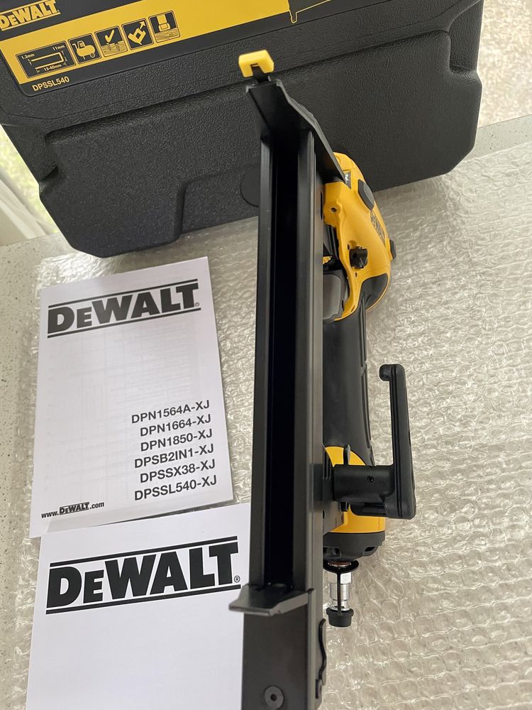 Dewalt DPSSL540-XJ Capsator Profesional Original Nou-nout !