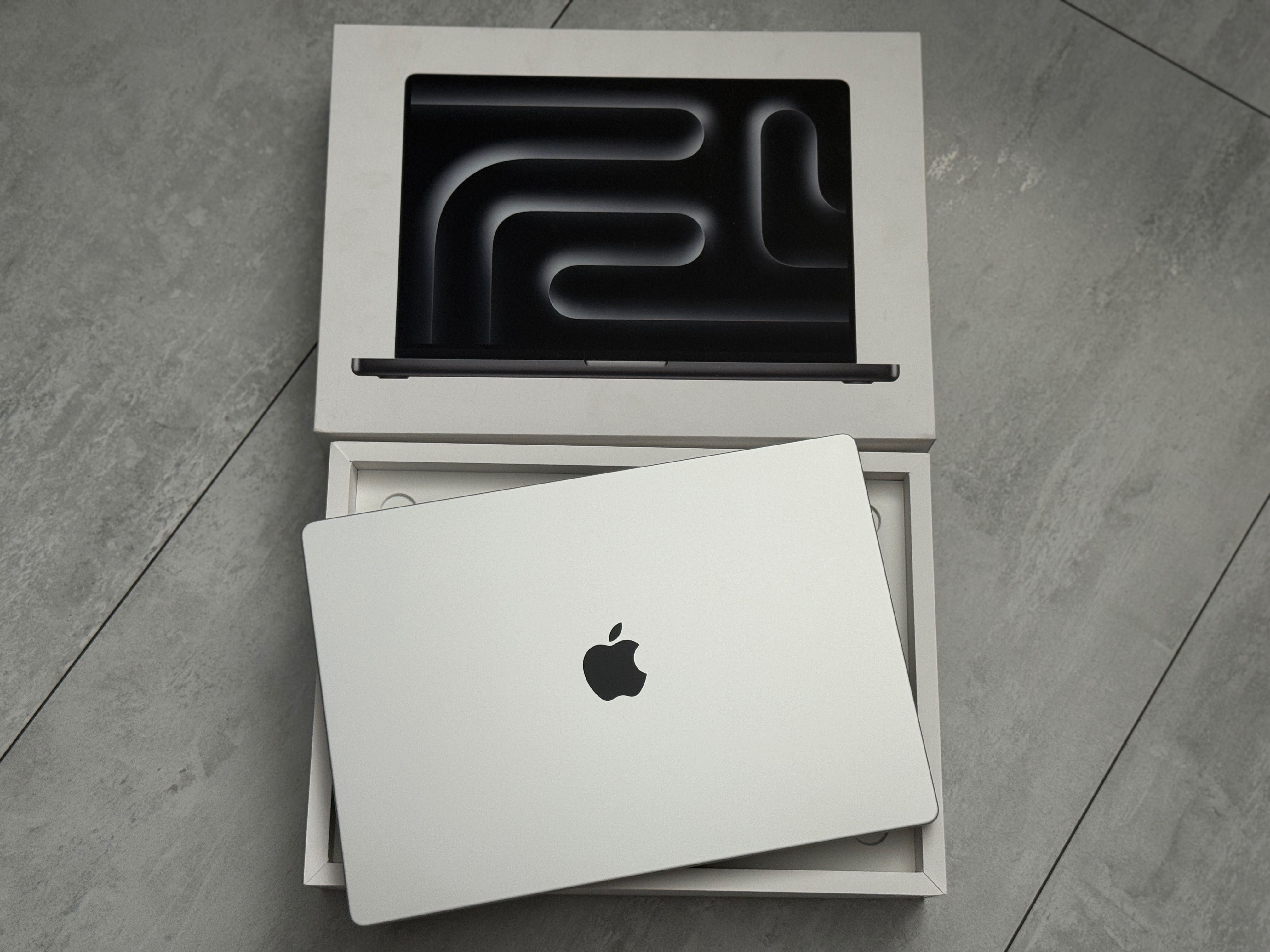 MacBook PRO 16 inch 2024, M3 PRO, ultimul model, 18GB ram, garantie