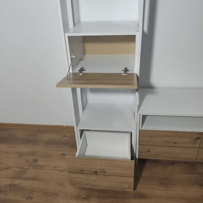 Set comoda cu etajera