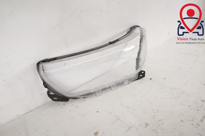 Волво ХЦ40 / Volvo XC40 Оригинална лява фарова стъкло в добро състояни