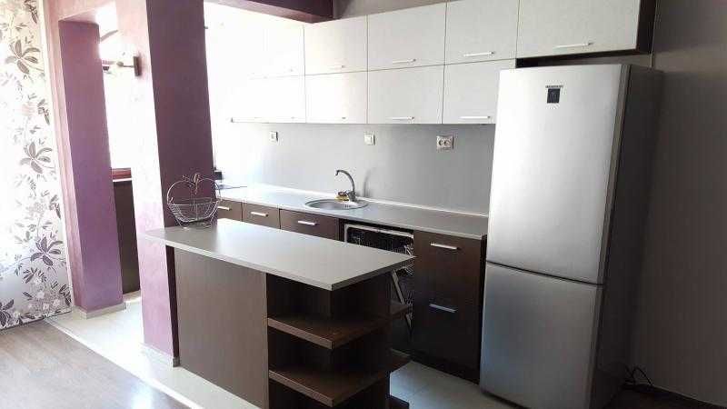 Луксозен тристаен в центъра на Бургас