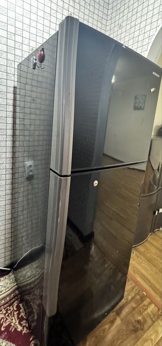 Холодильник HITACHI продам, б/у. Состочние отличное