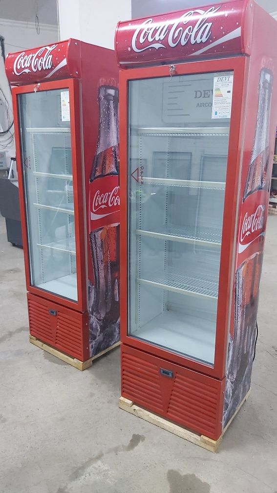 Новые фирменные витринные холодильники DEVI.
