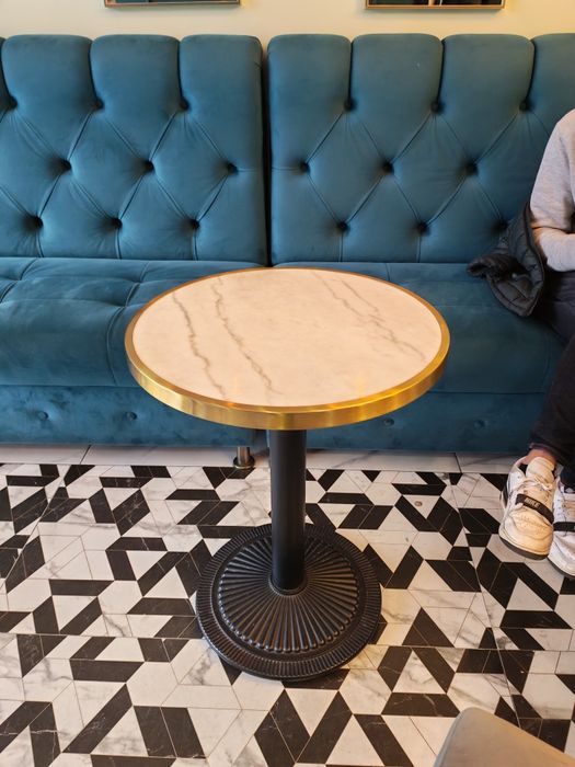 Mese marmura 700 Ron