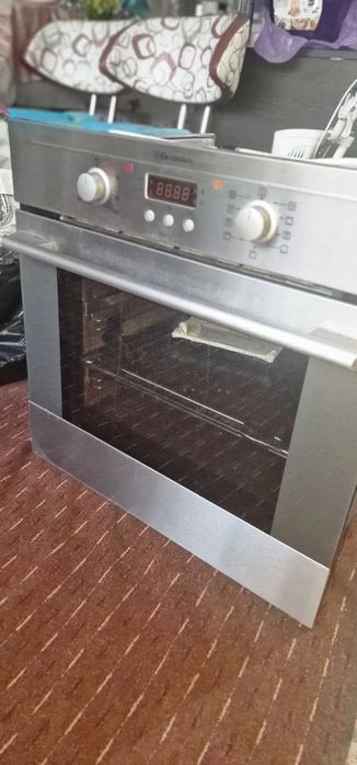 Vand Cuptor electric marca Electrolux eob53203x
