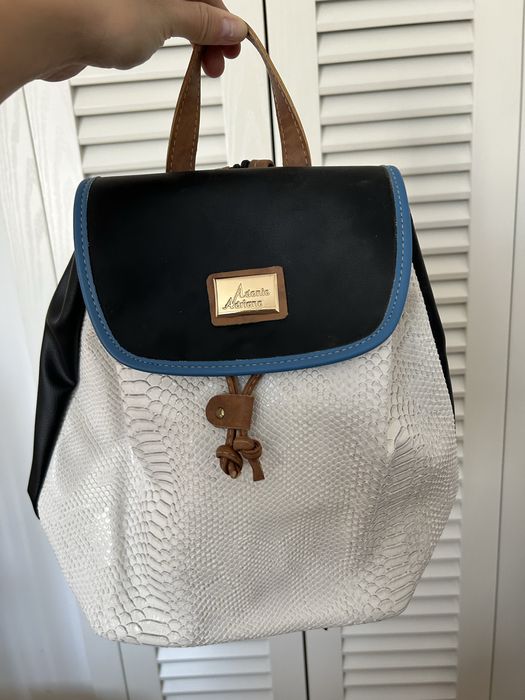 Rucsac luat din insula Zalynthos