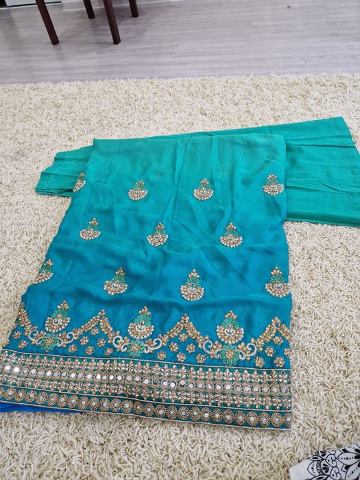 Продаются индийские сари