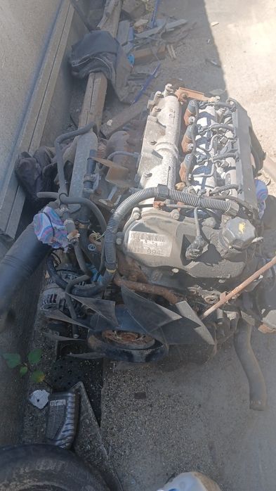 Vind motor 3,0 ,cabină, punte spate,bena ,lift totul de iveco