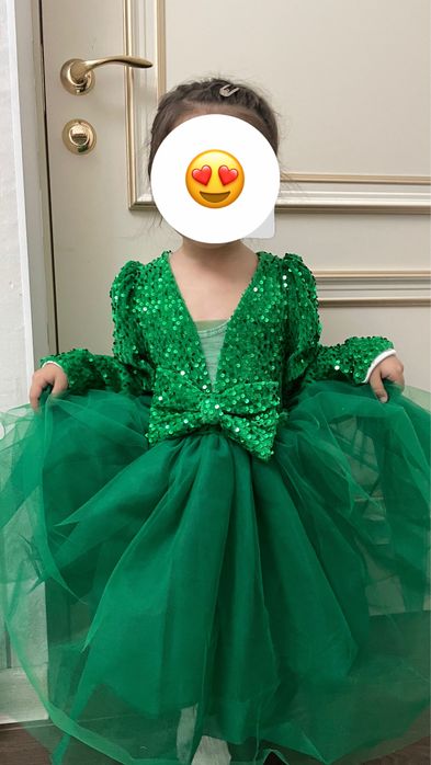 Сдается в аренду зеленый платье на НГ подойдет на елочный танец