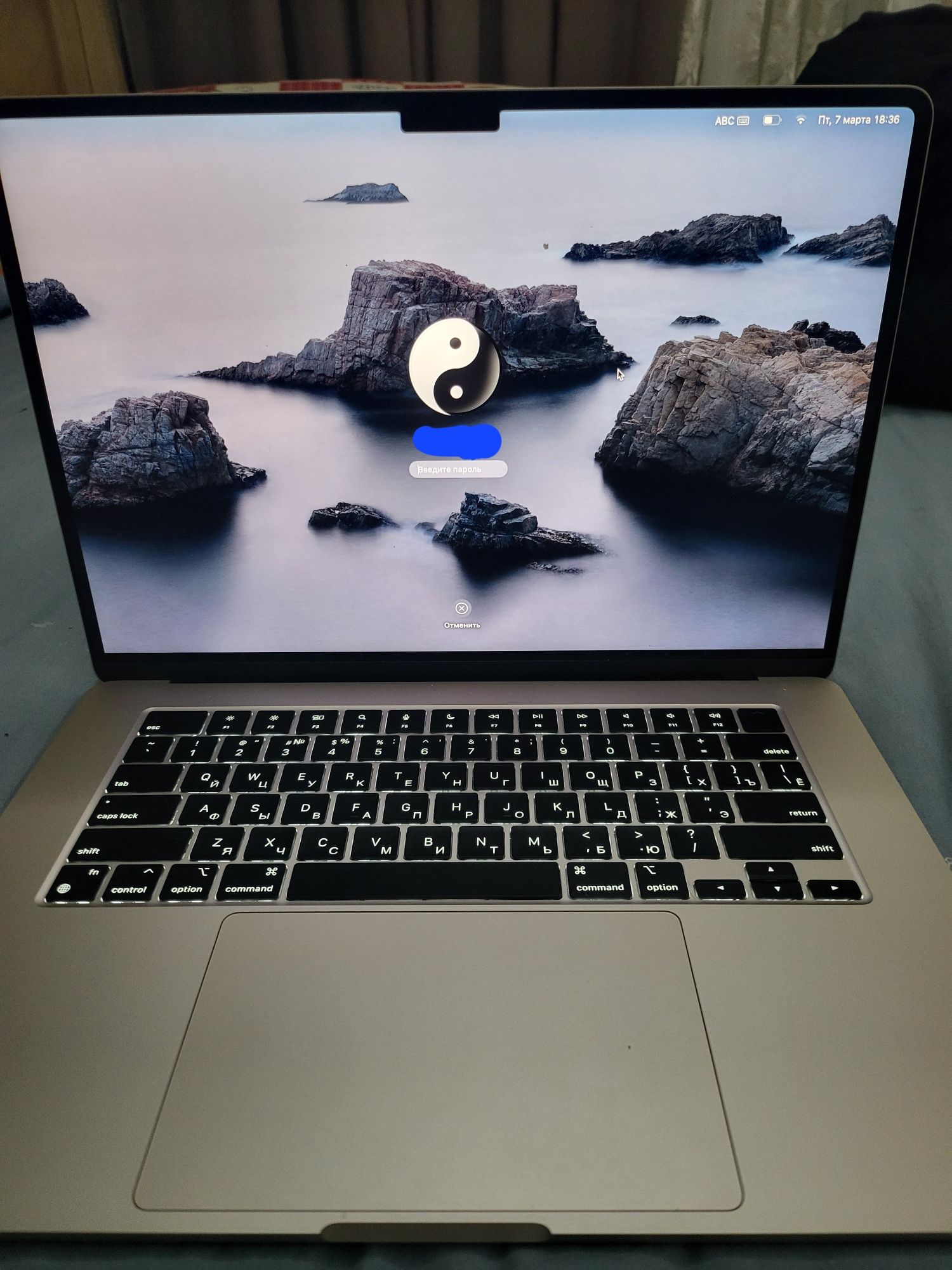 MacBook Air M2 8/512