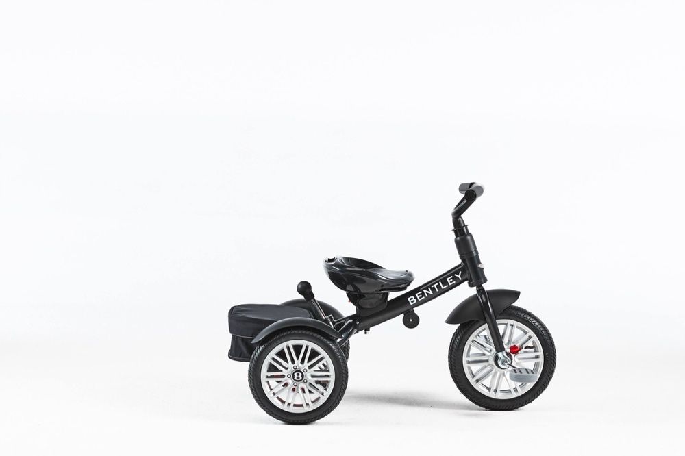 Tricicleta BENTLEY 6 in 1 Black Onix pentru copii. Carucior Bentley