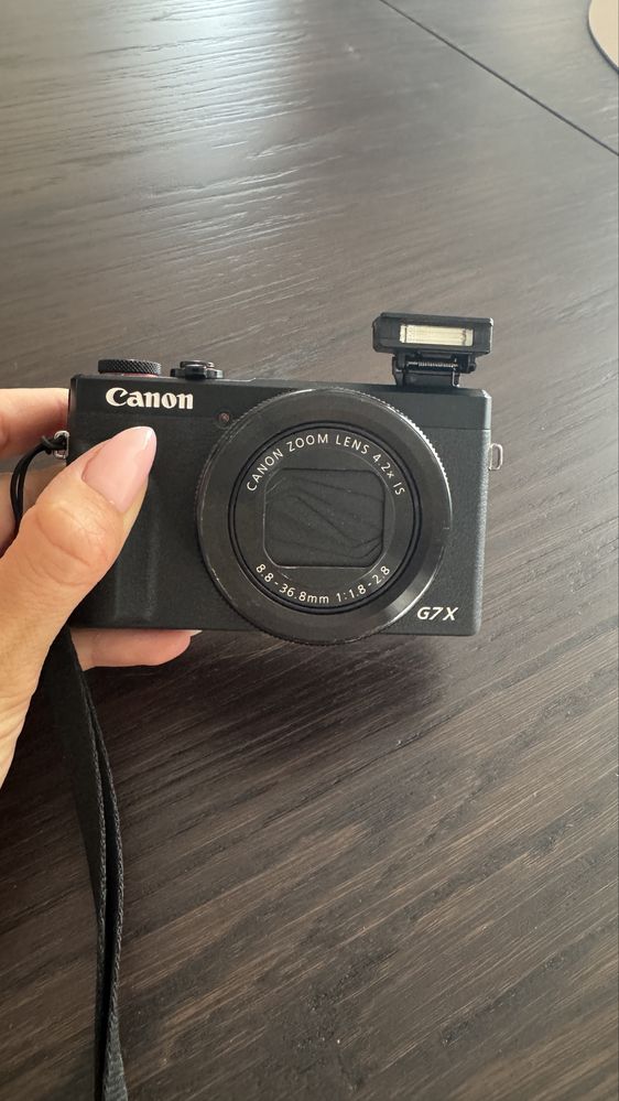 Canon PowerShot G7X Mark III vlogging kit