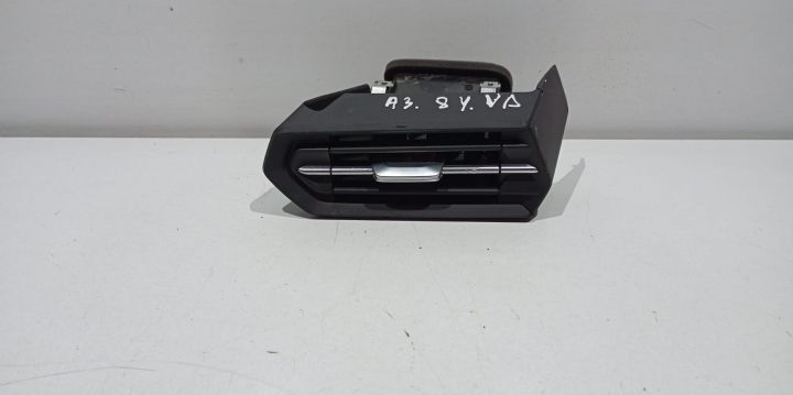 Grila ventilatie bord stanga 8Y2820902A Audi A3 4 (8Y) [2020 - 2020]