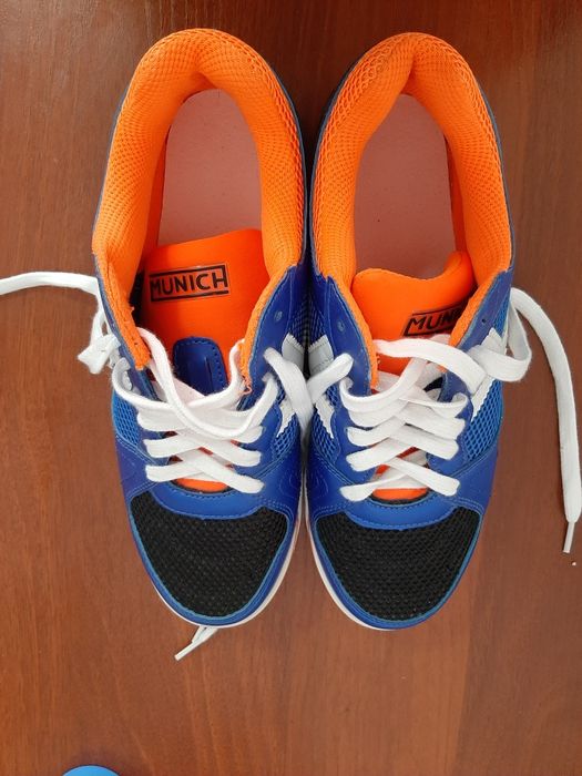 Кроссовки для футбола в фут зале munich