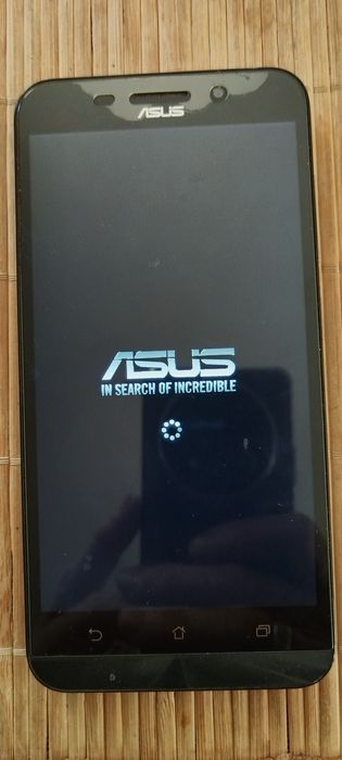 ASUS  Z010D zenfon max