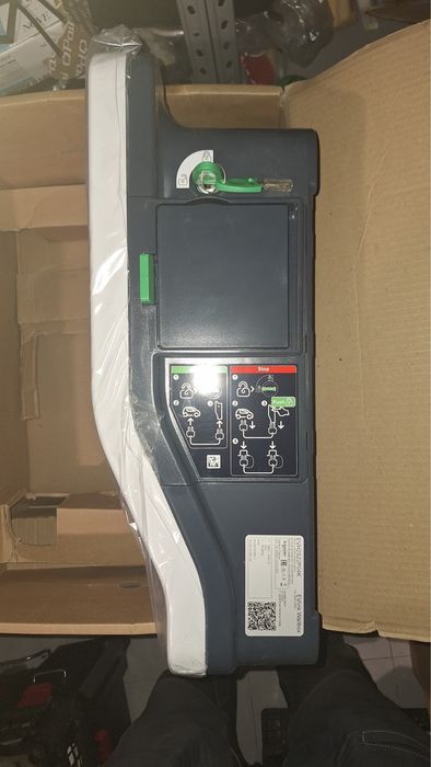 Statie de incarcare masina electrica Schneider 380v 22w NOU