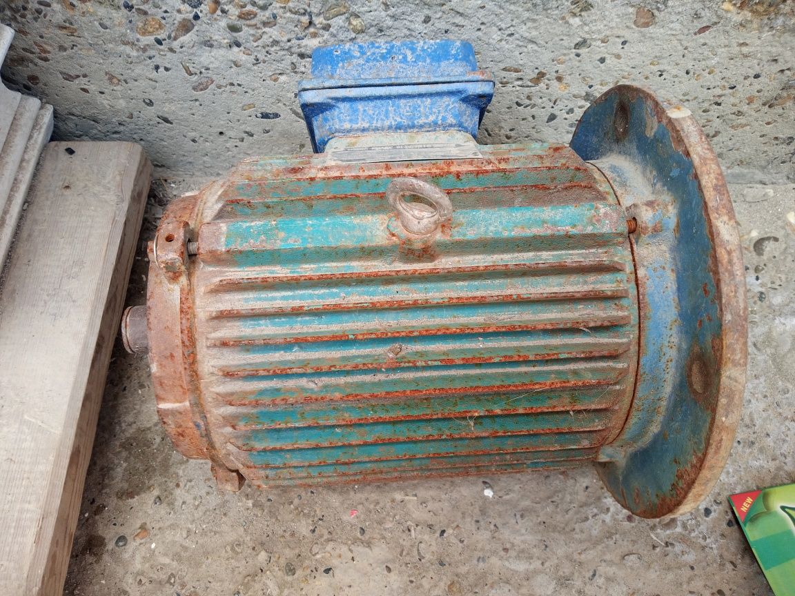 Motor 3kw 3000abarot