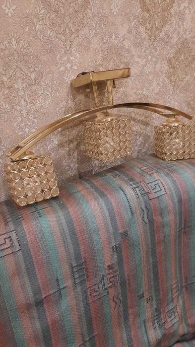 Светильник-бра продам