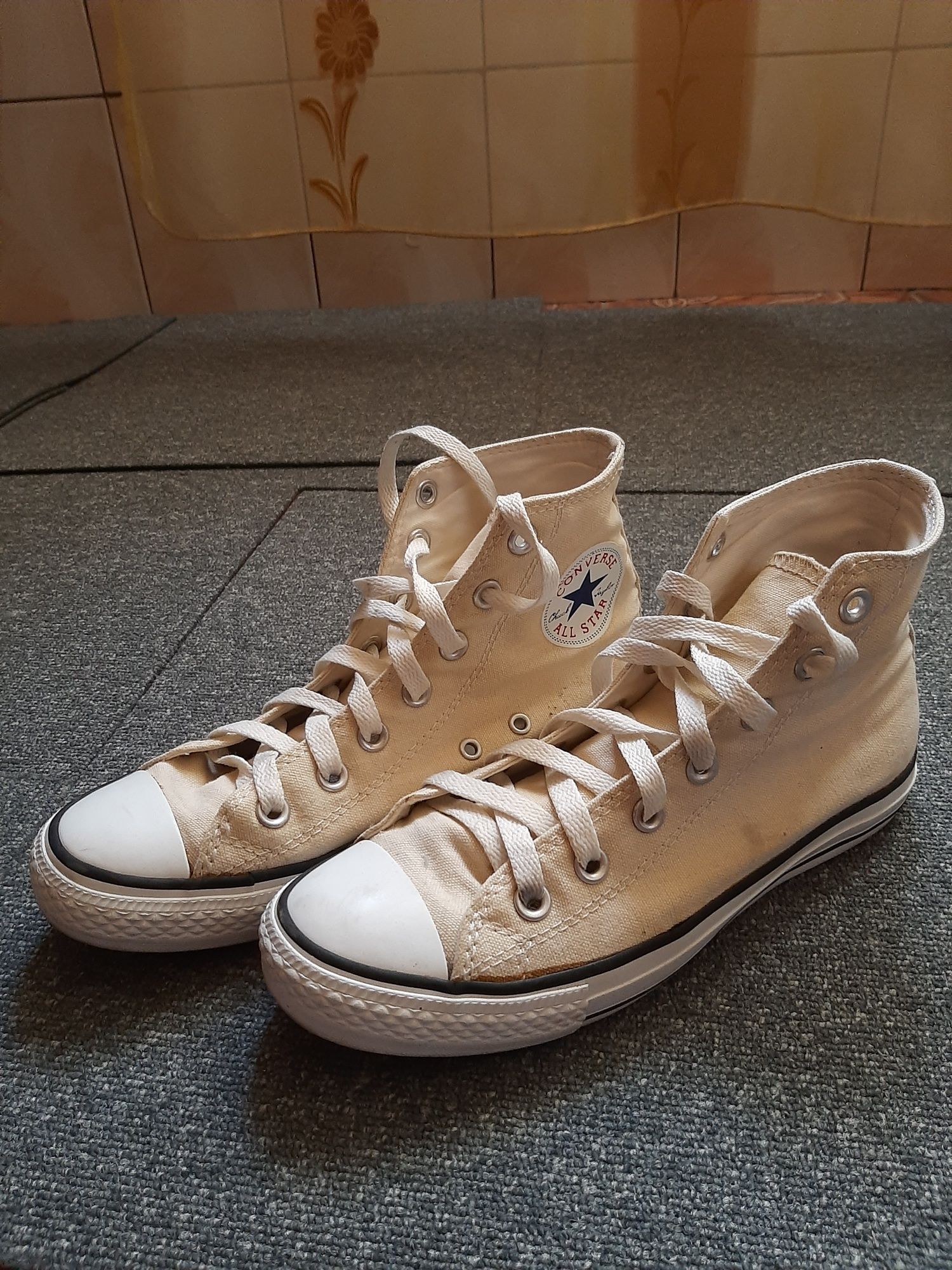 Teniși  Converse