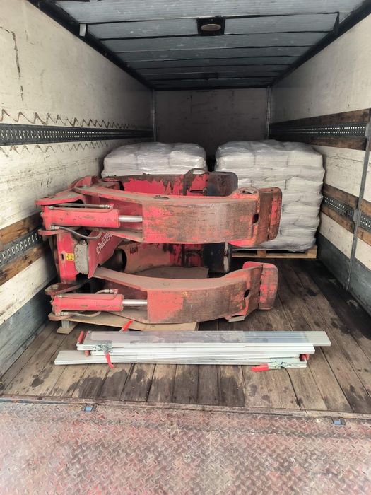 Кламер за мотокар