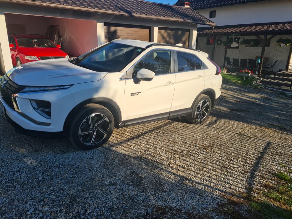 Mitsubishi eclipse 2.4 plug in Hybrid 2022