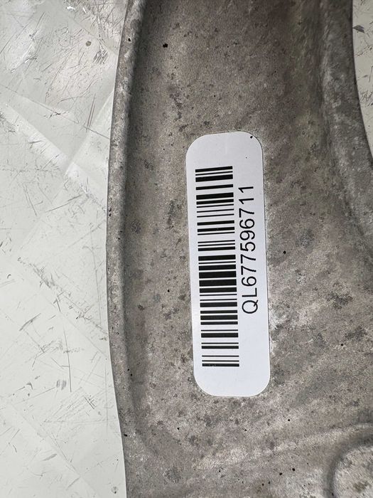 Горен носач (Подкова) БМВ Ф10 Ф11 Ф07 Ф06 Ф12 Ф13 Ф01 Ф02