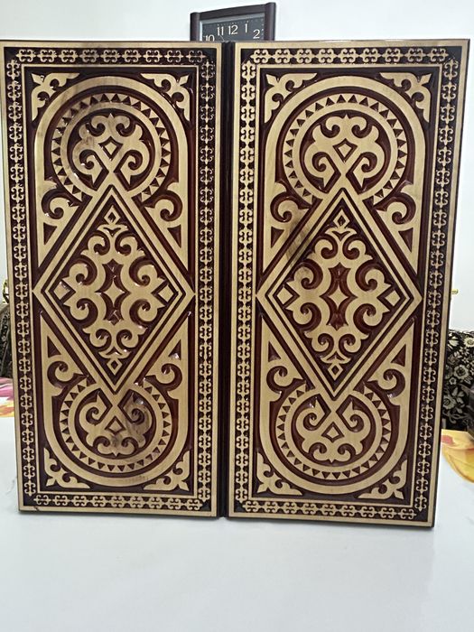 Нарды с казахским орнаментом