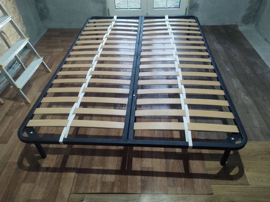 Somiera pat 140 x 200 rezistenta cu 6 picioare