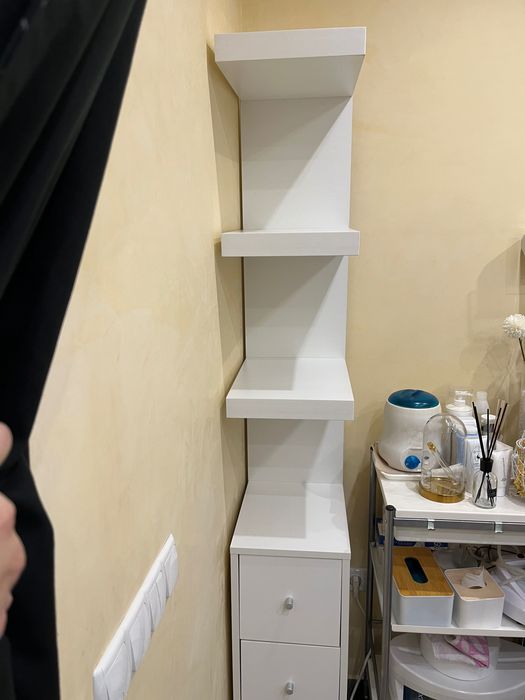 Шкаф - етажерка Бяла бюти