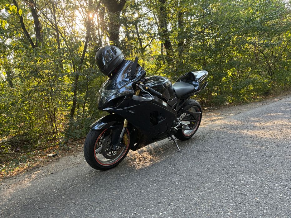 SUZUKI Gsx R 600