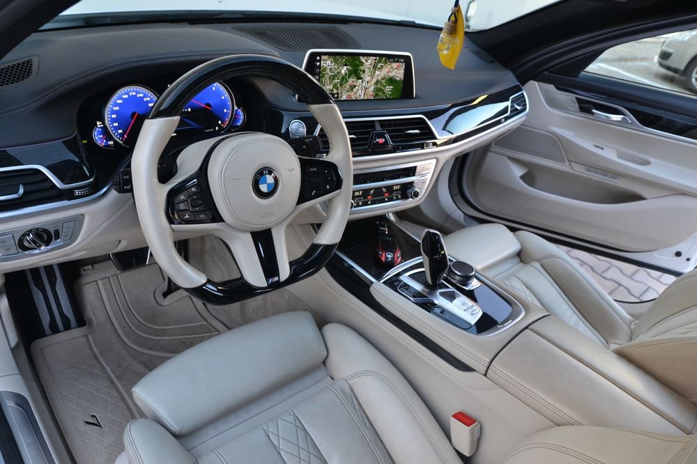 BMW 730 D 2016 //M pachet// Alb perlat //
