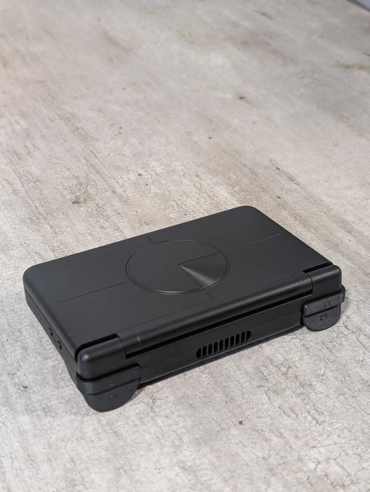 Consola portabila Retroid Pocket Flip 2