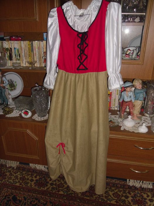 set rochie port popular ,sasesc