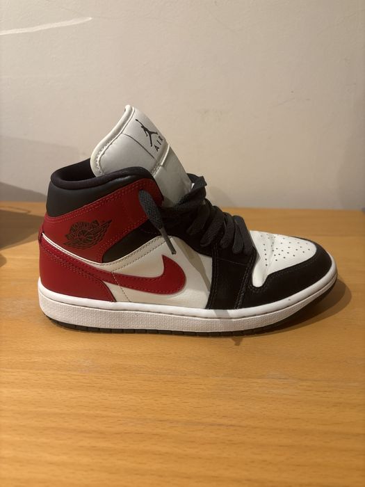 Adidasi Nike Air Jordan 1