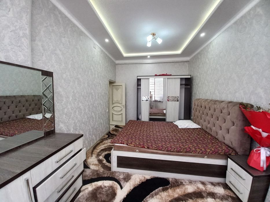 Таун хаус 4 хоналик Аэропортда жойлашган.Агентство