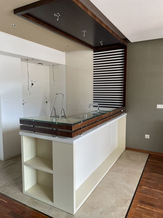 Мебели за кухня.