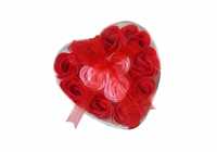 Кутия във формата на сърце с 12 сапунчета розички