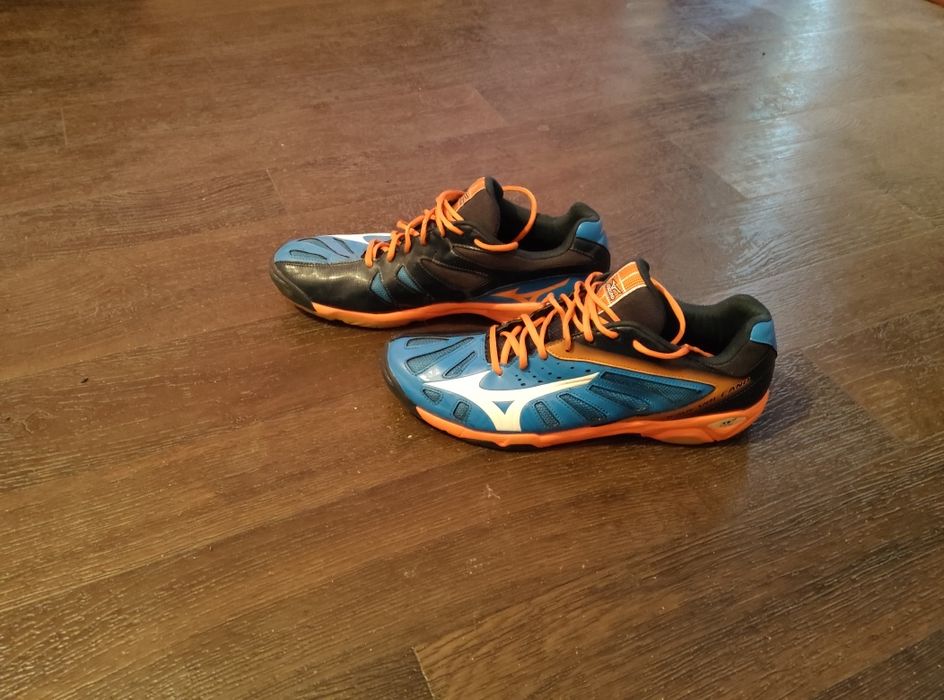 Маратонки Mizuno Wave Volcano