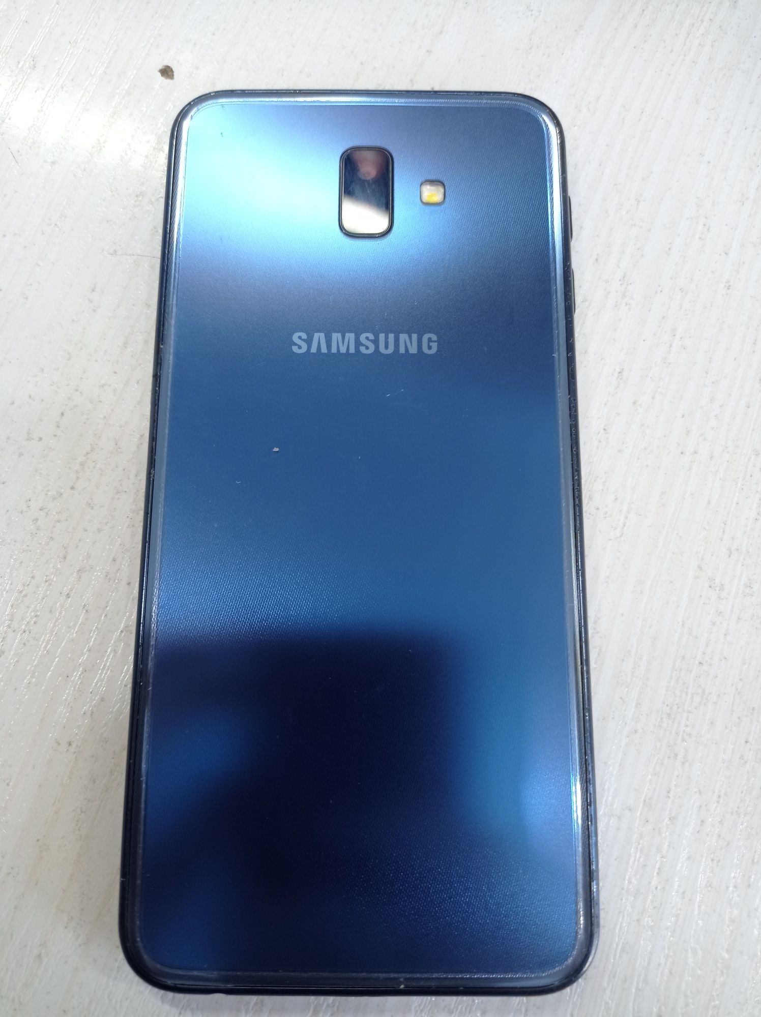 Samsung galaxy j6+ 32/3