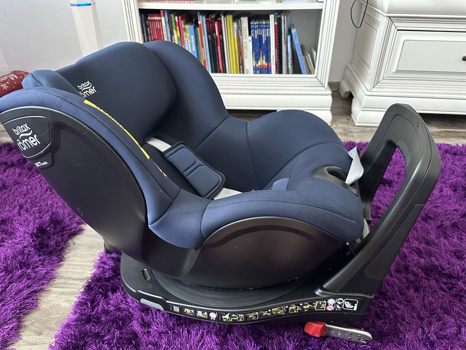 Scaun auto rotativ Britax Romer Dualfix M i-size