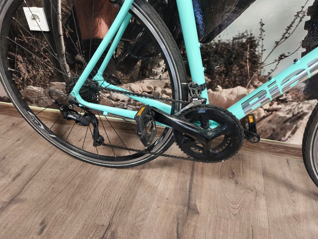 Bianchi Via Nirone 7 - Употребяван  качествен шосеен велосипед 
28 " ц