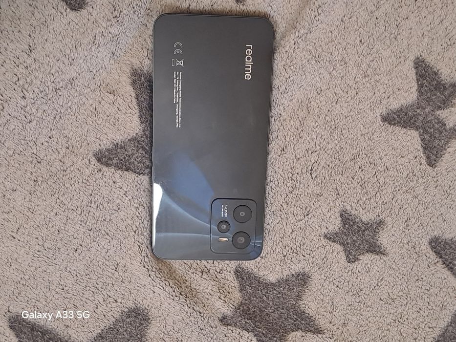 Продавам телефон  realmi c 35