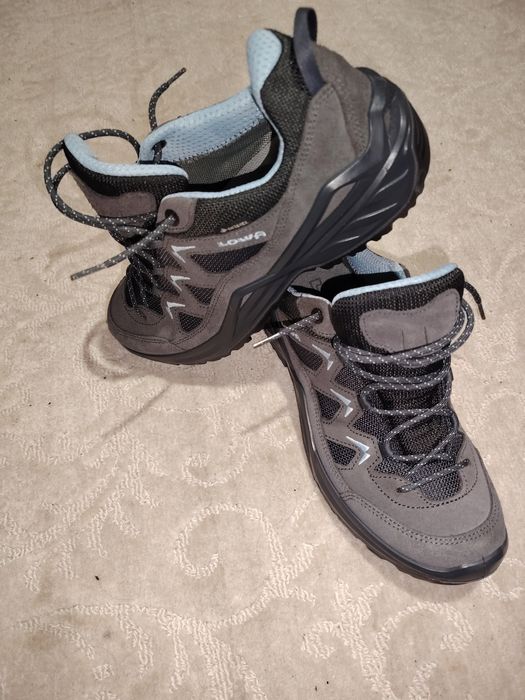 LOWA gore_tex 40 номер
