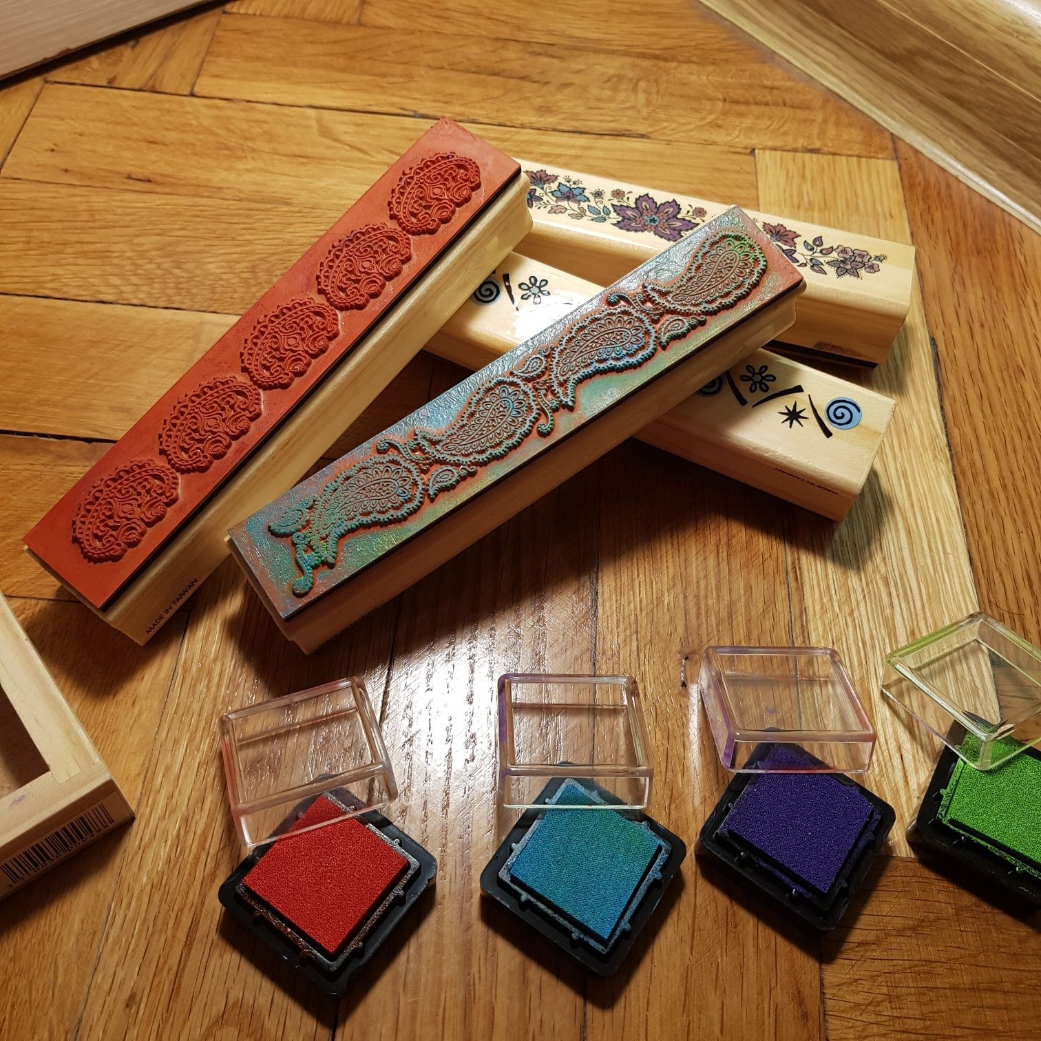 Дървени печати с орнаменти за украси, картички, с мастило и кутийка