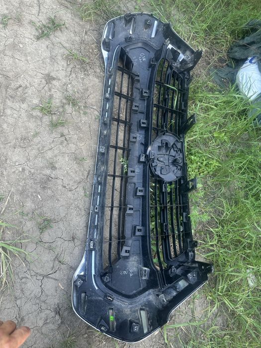 Grilă radiator toyota hylux.