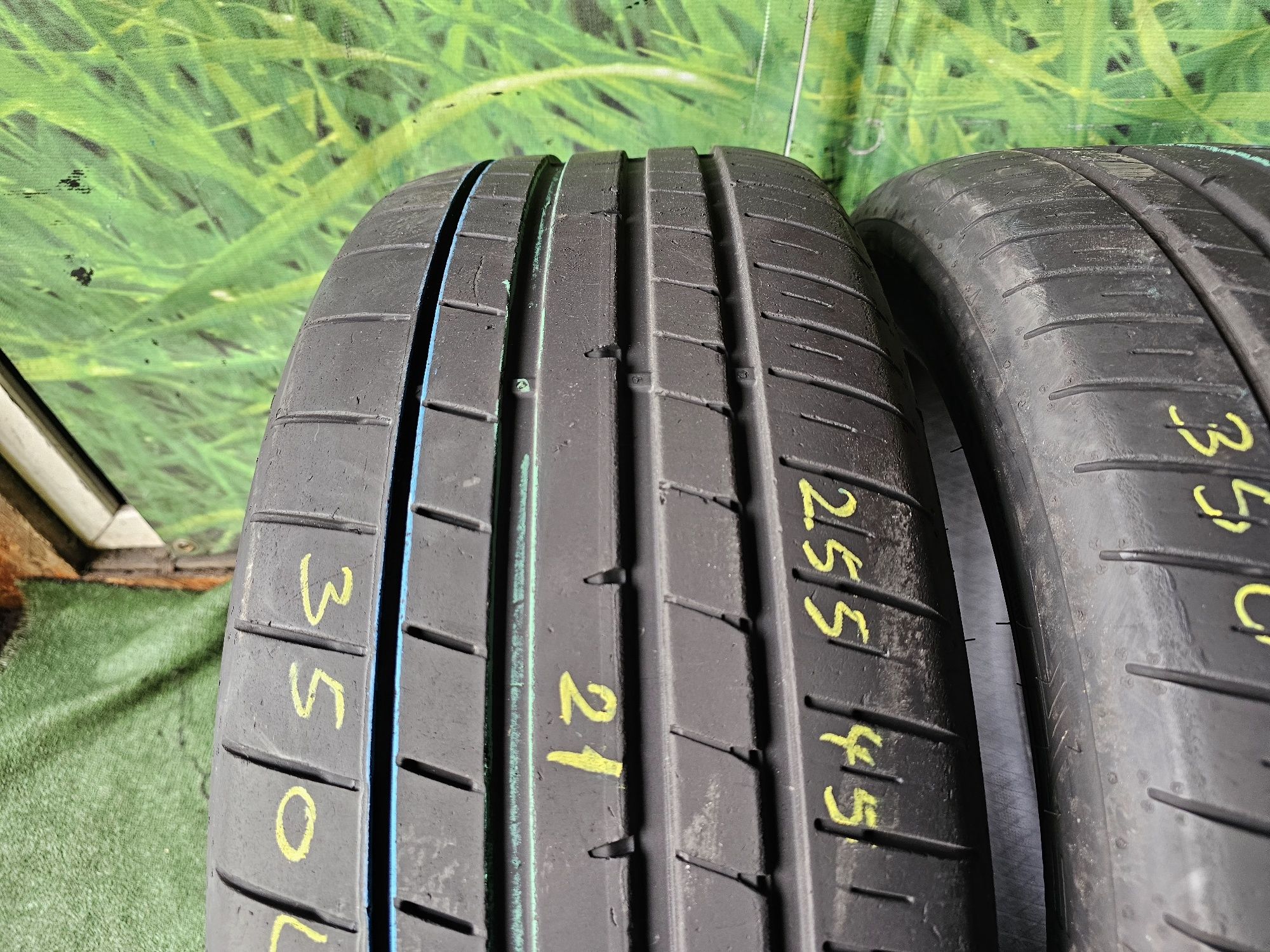 255 45 20 vara dunlop