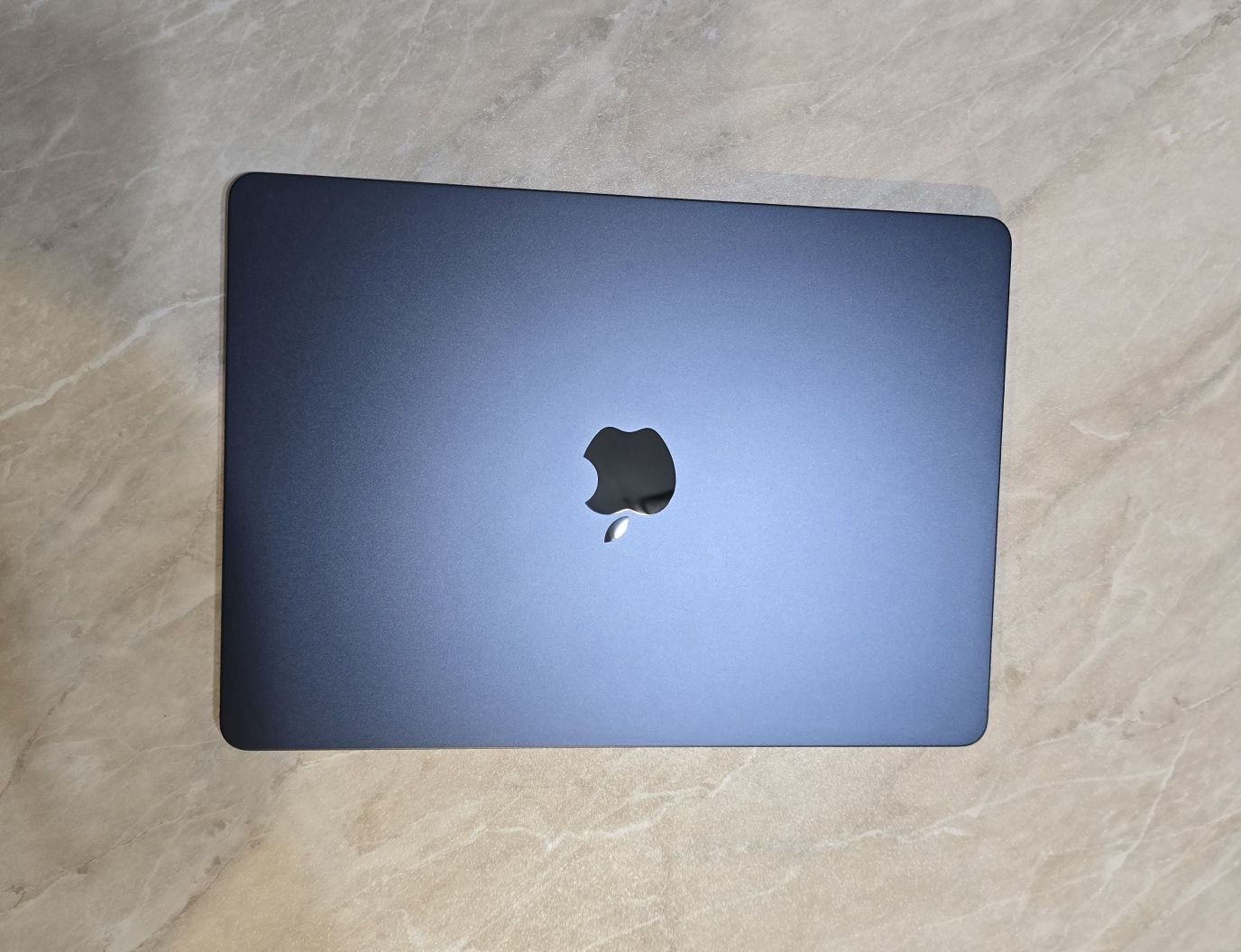 MacBook Air M3 24/1TB 3 цикла