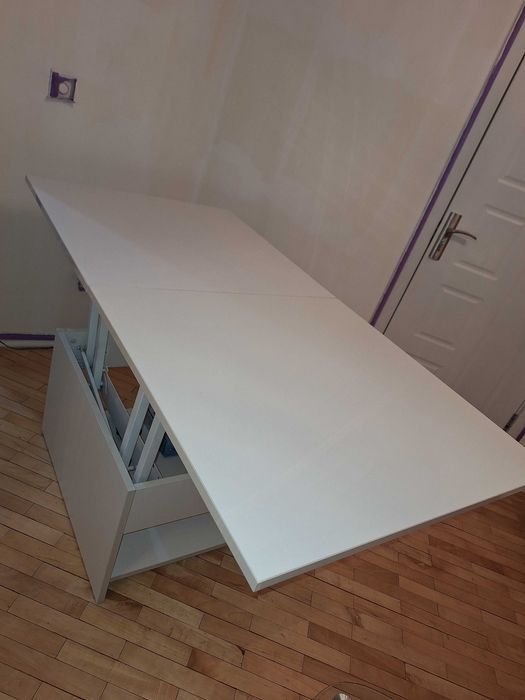 Разтегателна маса